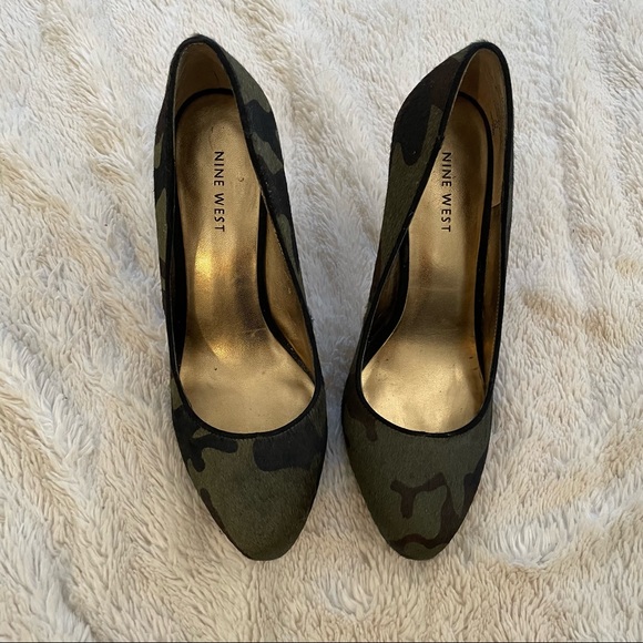 Nine West Camo Heels size 7 - Picture 2 of 6
